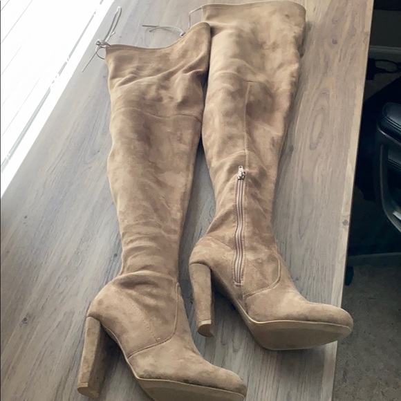 Windsor Shoes - Thigh high taupe suede heeled boots (7.5)